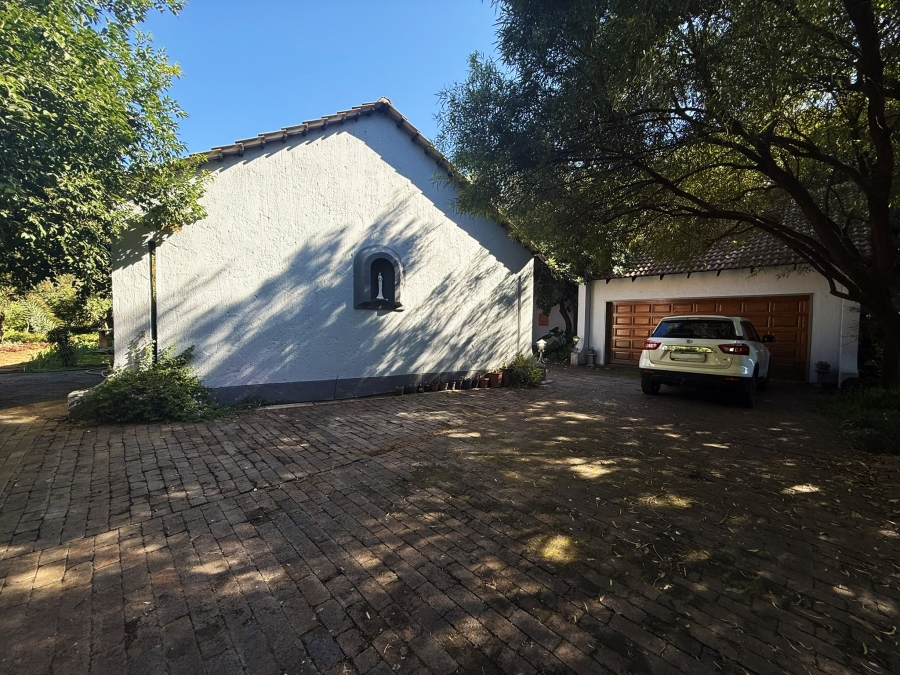4 Bedroom Property for Sale in Potchefstroom North West
